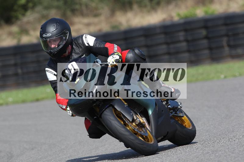 Archiv-2022/57 29.08.2022 Plüss Moto Sport ADR/Einsteiger/10